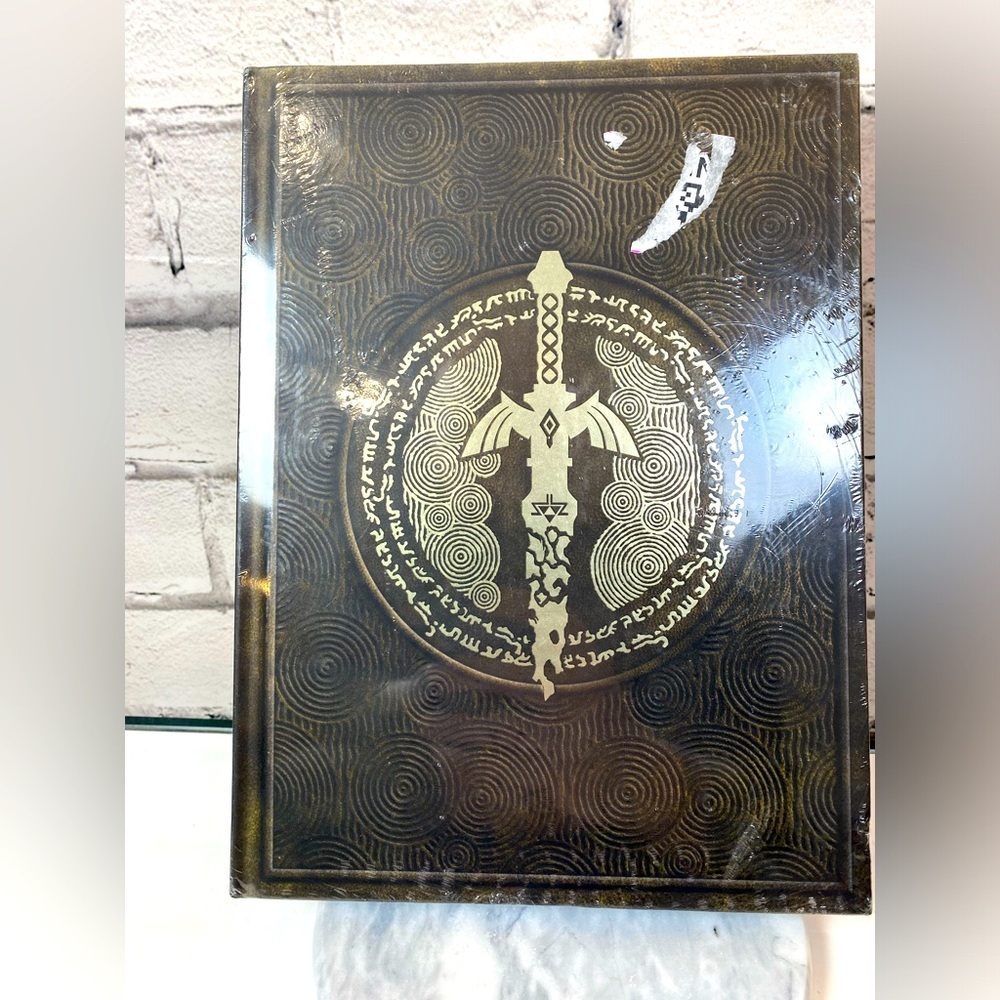 The Legend of Zelda: Tears of the Kingdom - The Complete Official Guide NEW